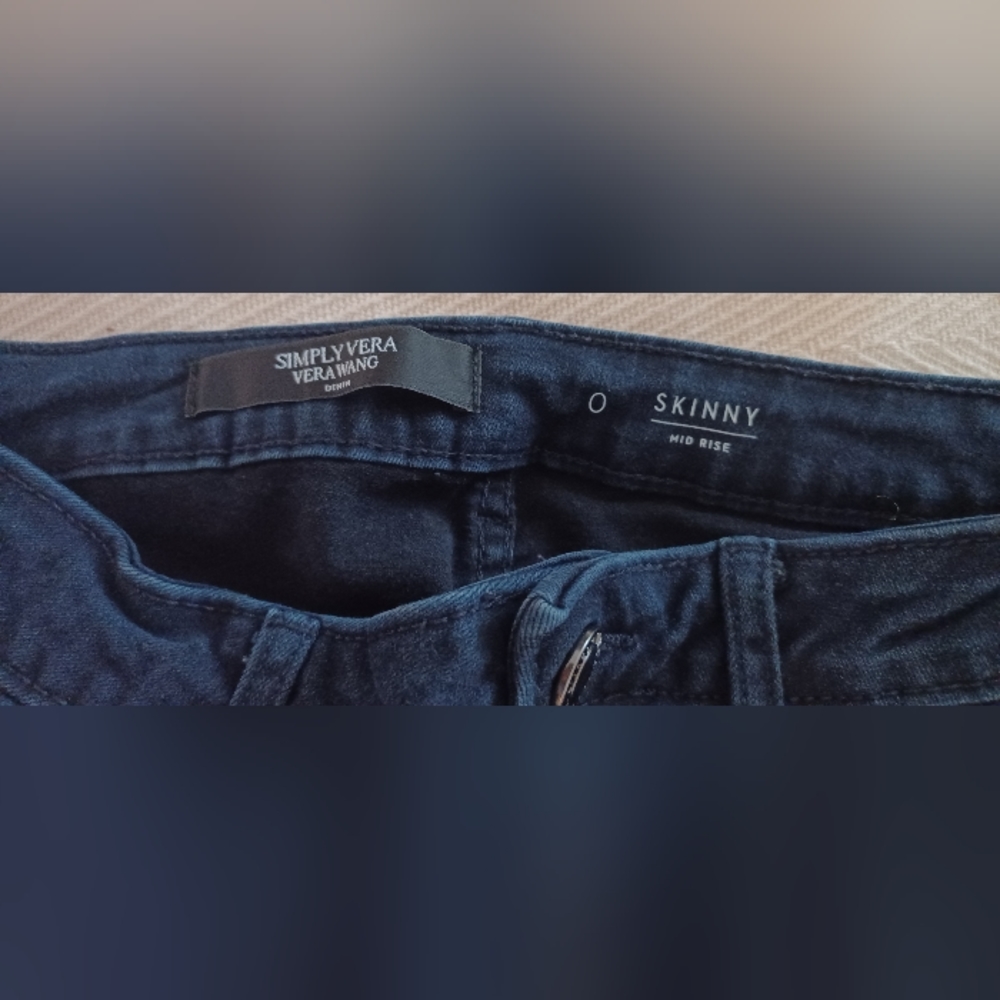 Simply Vera Vera Wang Denim sz 0 Skinny Mid-Rise Dark Blue Jeans - Picture 3 of 13